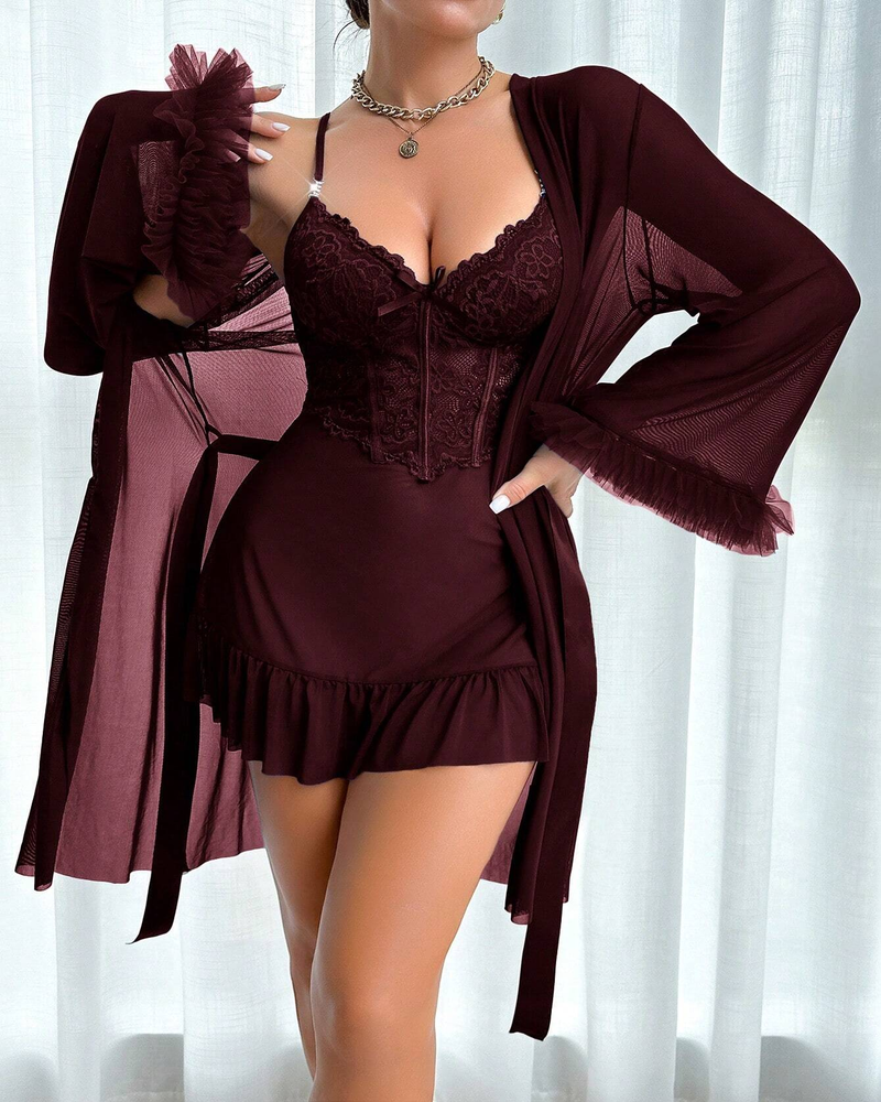 Camicia da notte in pizzo con vestaglia velata a maniche larghe