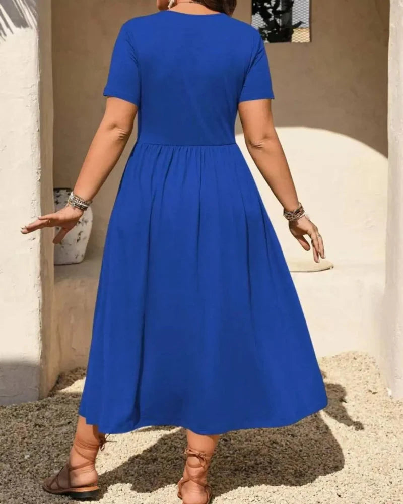 Abito midi svasato taglie comode arricciato con scollo a V